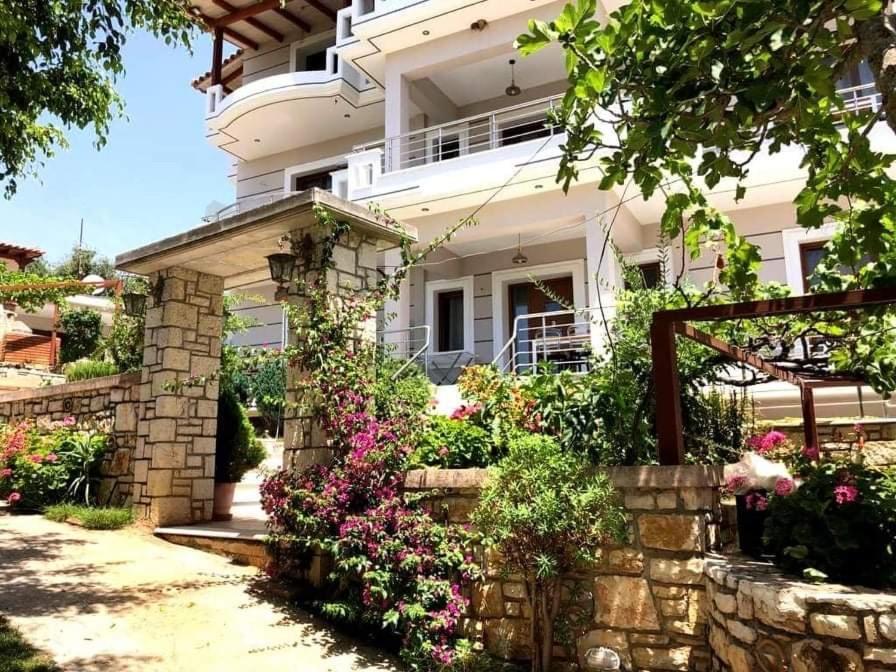 Spyridoula'S Guest House Химара Экстерьер фото